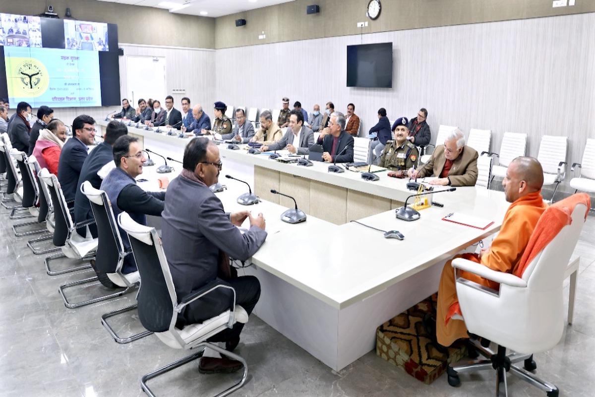 Chief Minister Yogi holding a review meeting regarding road safety through video conferencing