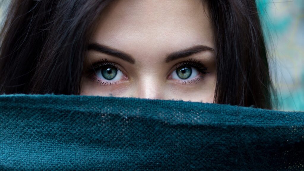 girl eyes